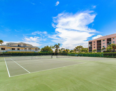 275 Palm Avenue - Photo Thumbnail 1