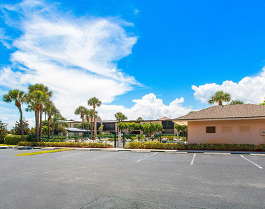 275 Palm Avenue - Photo Thumbnail 24