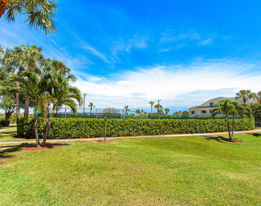 275 Palm Avenue - Photo Thumbnail 21