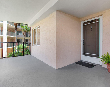 275 Palm Avenue - Photo Thumbnail 27