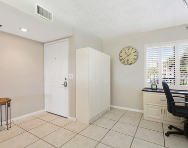 275 Palm Avenue - Photo Thumbnail 4