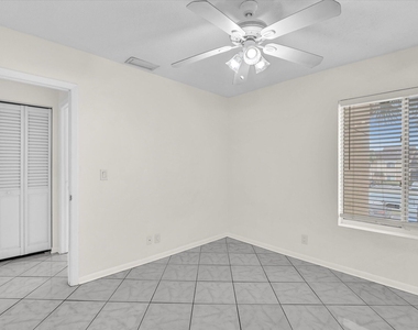815 W Boynton Beach Boulevard - Photo Thumbnail 37