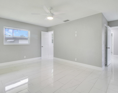 1231 Sw 32nd Street - Photo Thumbnail 17