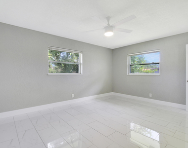 1231 Sw 32nd Street - Photo Thumbnail 15