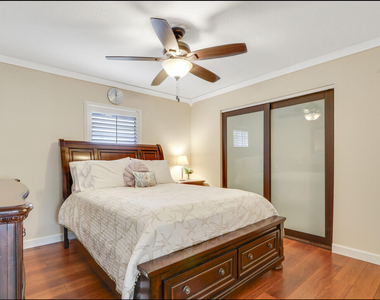 609 Oak Terrace - Photo Thumbnail 16