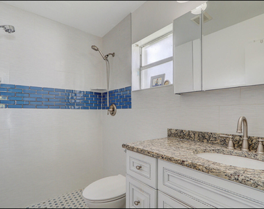 609 Oak Terrace - Photo Thumbnail 20