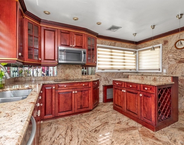 830 Pepperidge Road - Photo Thumbnail 6