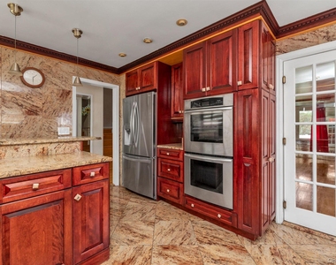 830 Pepperidge Road - Photo Thumbnail 7