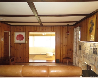 17 Vails Lake Shore Drive - Photo Thumbnail 2