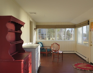 17 Vails Lake Shore Drive - Photo Thumbnail 11