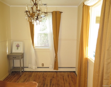 17 Vails Lake Shore Drive - Photo Thumbnail 7