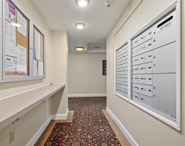 107 Sutton Drive - Photo Thumbnail 8