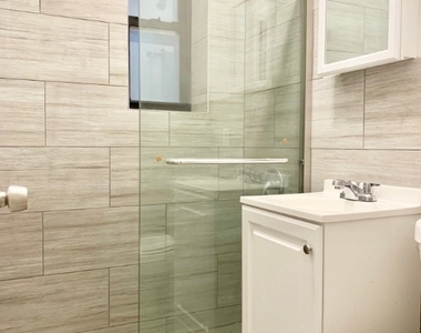 168 W 107th Street - Photo Thumbnail 6