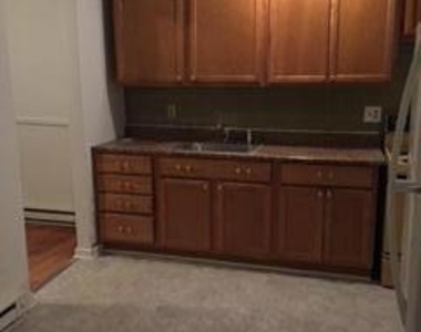 1016 Franklin Street - Photo Thumbnail 6