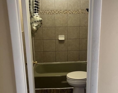 1016 Franklin Street - Photo Thumbnail 24