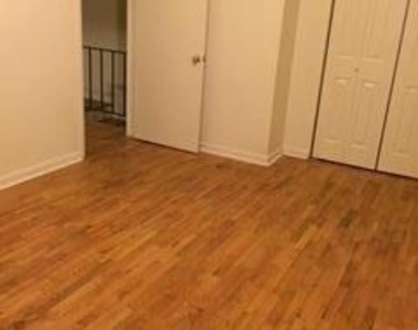 1016 Franklin Street - Photo Thumbnail 3