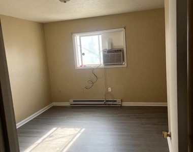 1016 Franklin Street - Photo Thumbnail 22