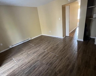 1016 Franklin Street - Photo Thumbnail 20