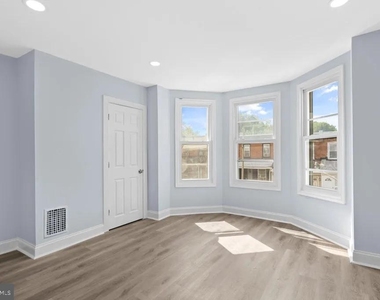 5919 N Norwood Street - Photo Thumbnail 5