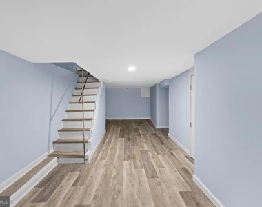 5919 N Norwood Street - Photo Thumbnail 9