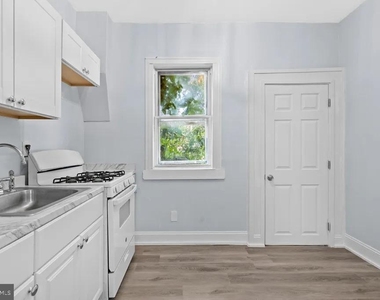 5919 N Norwood Street - Photo Thumbnail 3