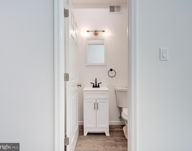 1809 Wylie Street - Photo Thumbnail 11