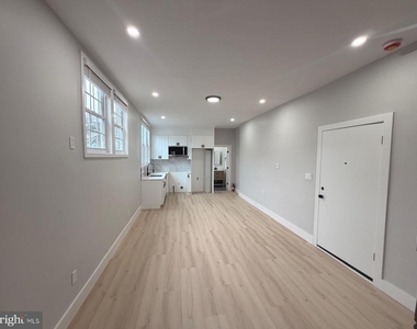 230 N 9th Street - Photo Thumbnail 4