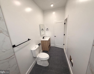 230 N 9th Street - Photo Thumbnail 7