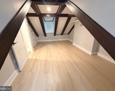 230 N 9th Street - Photo Thumbnail 14