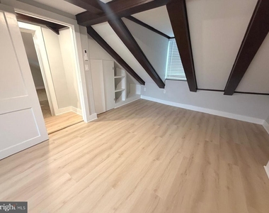 230 N 9th Street - Photo Thumbnail 15