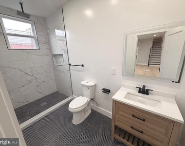 230 N 9th Street - Photo Thumbnail 6