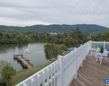 200 Lake Club Ct - Photo Thumbnail 16