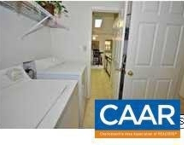 200 Lake Club Ct - Photo Thumbnail 6