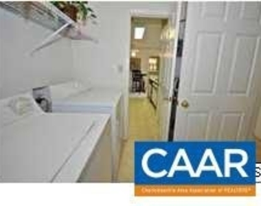 200 Lake Club Ct - Photo Thumbnail 11