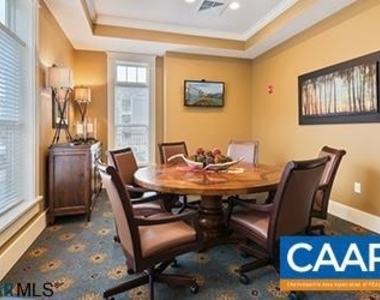 200 Reserve Blvd - Photo Thumbnail 8