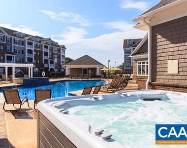 2085 Reserve Cir - Photo Thumbnail 9