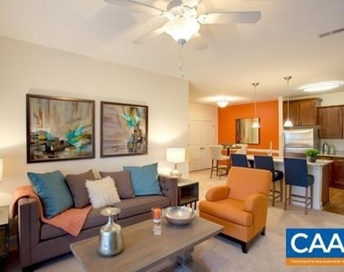 2085 Reserve Cir - Photo Thumbnail 8