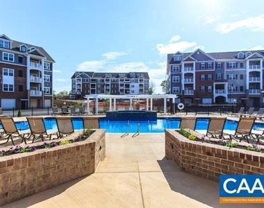 2165 Reserve Cir - Photo Thumbnail 18