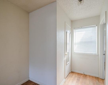 7825 Beauregard Cir - Photo Thumbnail 7