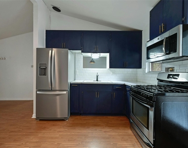 515 Pecan Grove Rd - Photo Thumbnail 8
