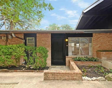 515 Pecan Grove Rd - Photo Thumbnail 1