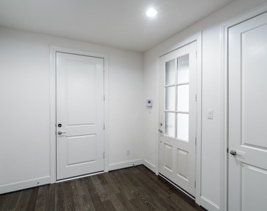 2312 Hutchins Street - Photo Thumbnail 6