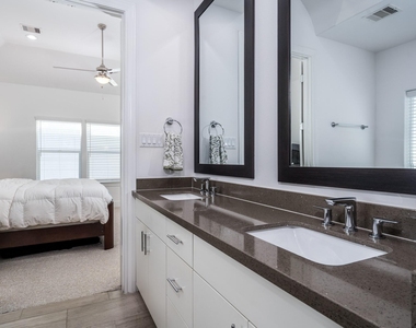 2312 Hutchins Street - Photo Thumbnail 21