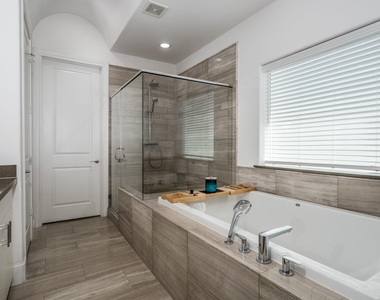 2312 Hutchins Street - Photo Thumbnail 19