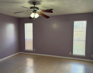 11926 Alief Place Drive - Photo Thumbnail 11