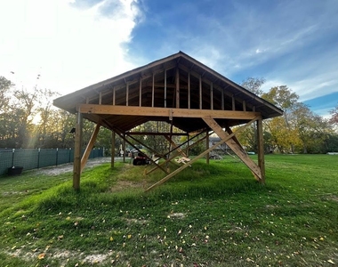 17619 Lewis Dr - Photo Thumbnail 4