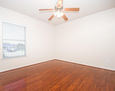 14234 Silver Glade Lane - Photo Thumbnail 15
