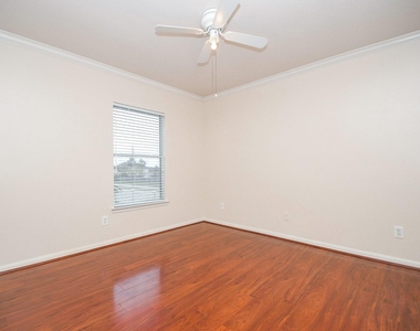14234 Silver Glade Lane - Photo Thumbnail 11