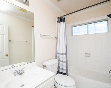 14234 Silver Glade Lane - Photo Thumbnail 17
