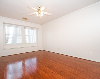 14234 Silver Glade Lane - Photo Thumbnail 8